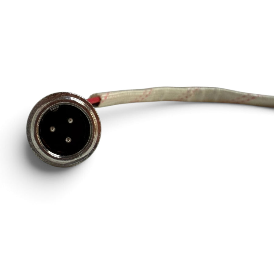 Ca. 20 cm, två ledare